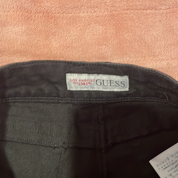 Guess shorts - Picture 3 of 3